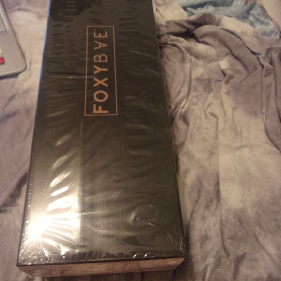 FoxyBae Rose Gold Blow Dryer Brush - 75mm Professional Blowout new in box - Picture 4 of 5